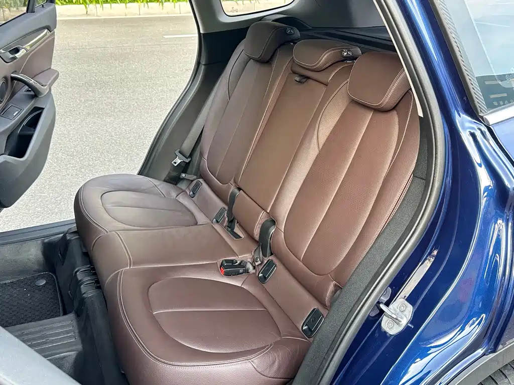 BMW X1 2018 — фото 16