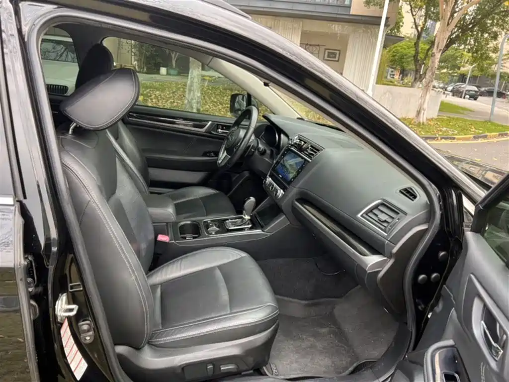 Subaru Outback 2016 — фото 20