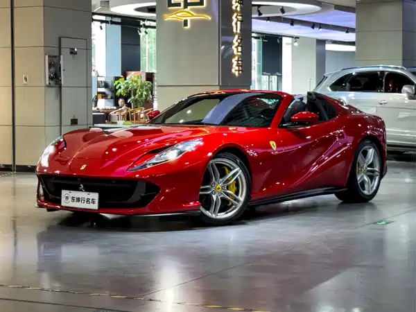 Ferrari 812 2022