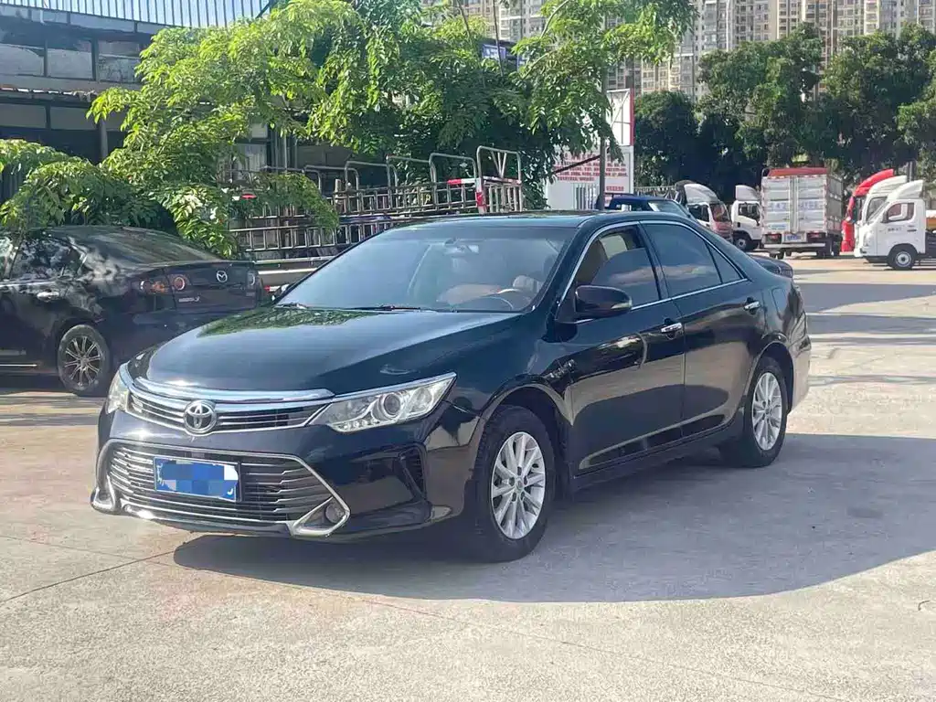 Toyota Camry 2017
