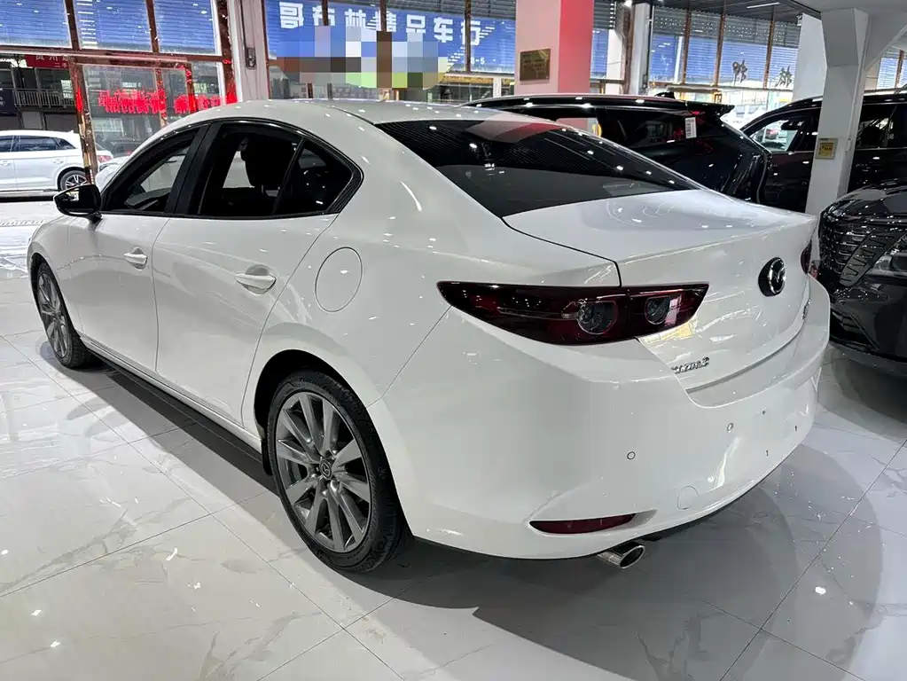 Mazda 3 Axela 2021
