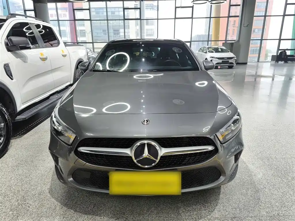Mercedes-Benz A-Class 2020 — фото 3
