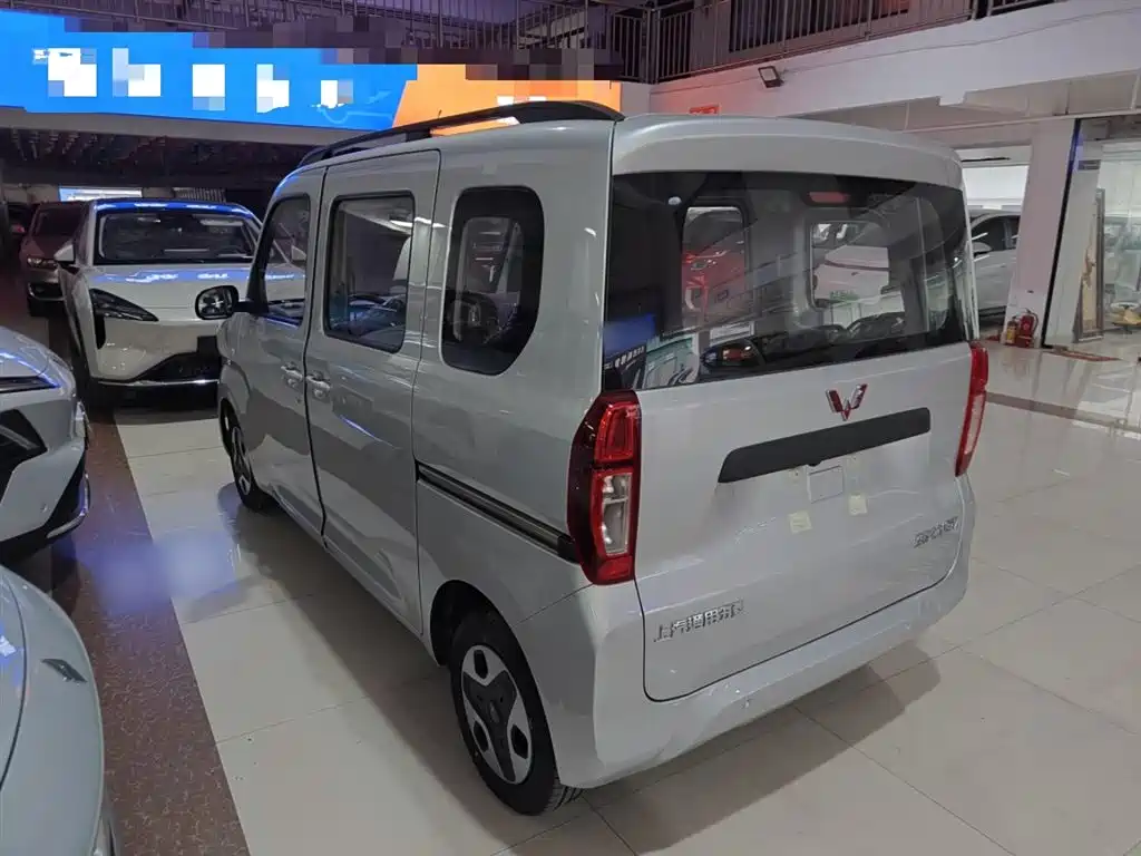 Wuling Zhiguang EV 2025 — фото 23