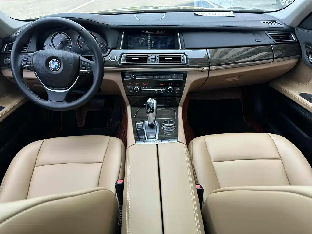 BMW 7 Series 2013 — фото 4