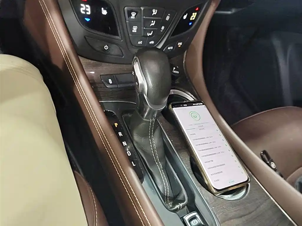 Buick Envision Plus 2017 — фото 14