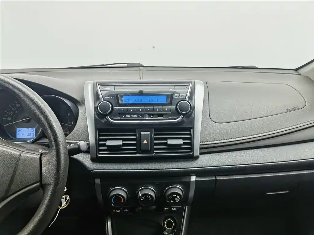 Toyota Vios 2014 — фото 12