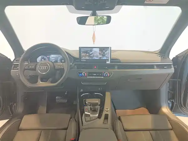 Audi A4L 2023