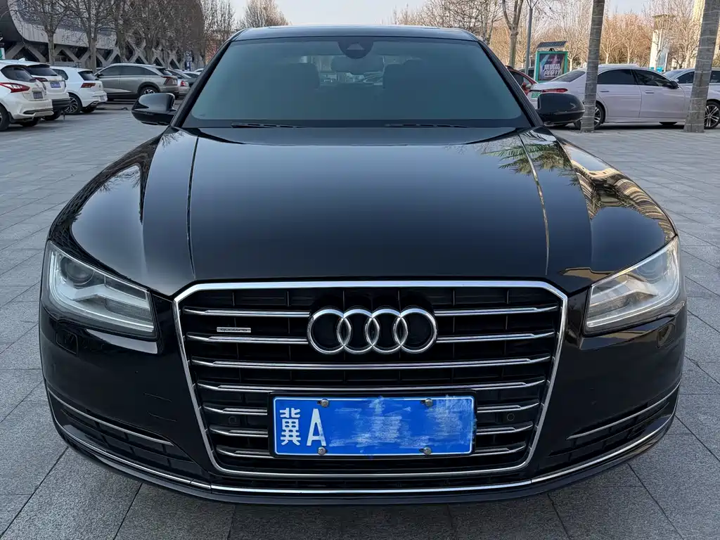Audi A8 2015 — фото 2