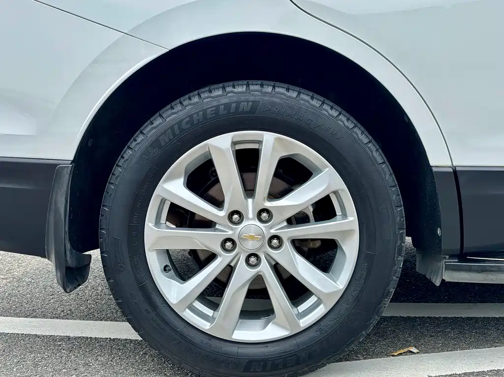 Chevrolet Equinox 2017 — фото 16
