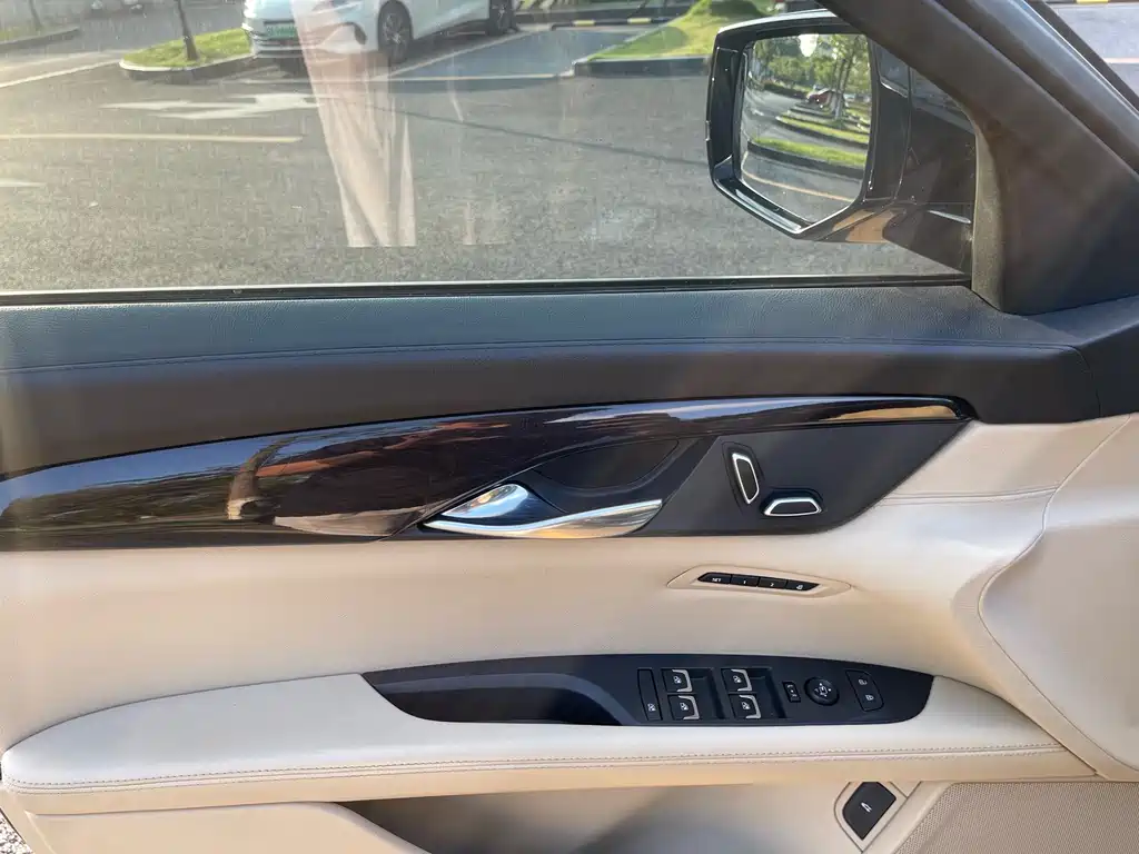 Cadillac CT6 2021 — фото 18