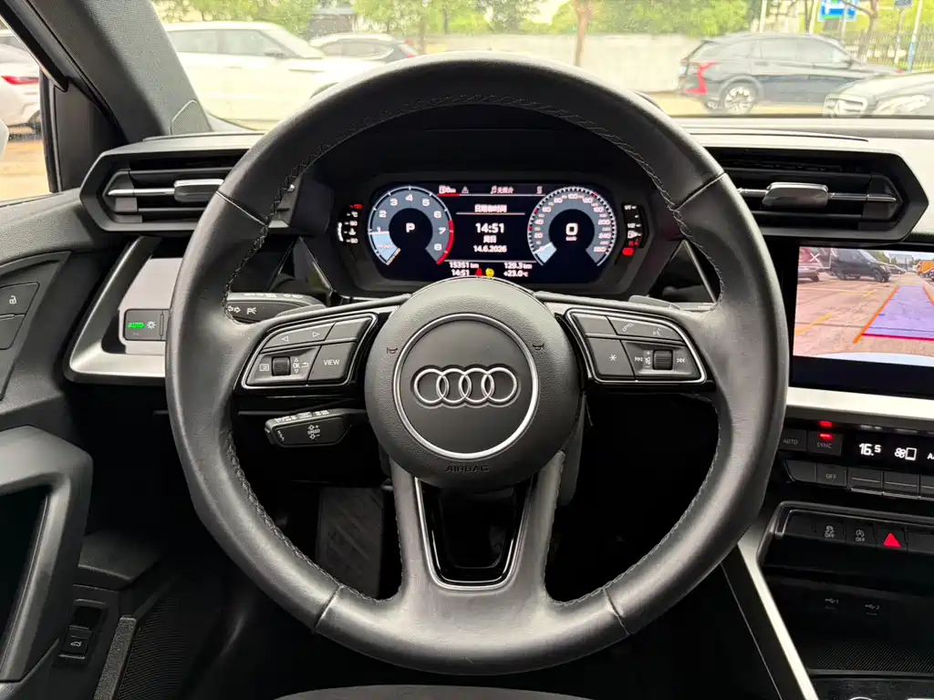 Audi A3 2023 — фото 15