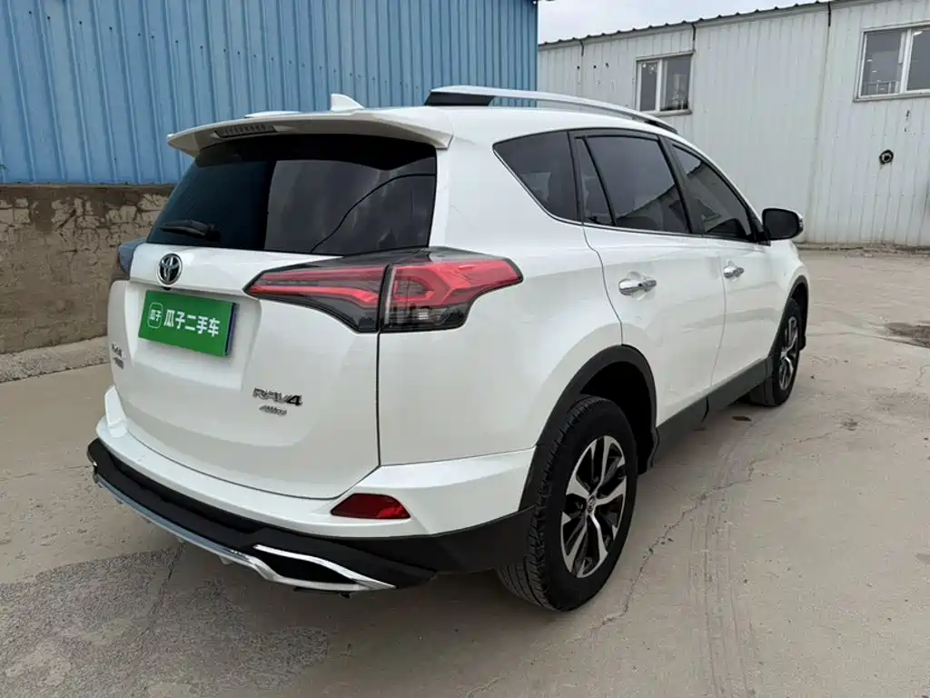 Toyota RAV4 2017