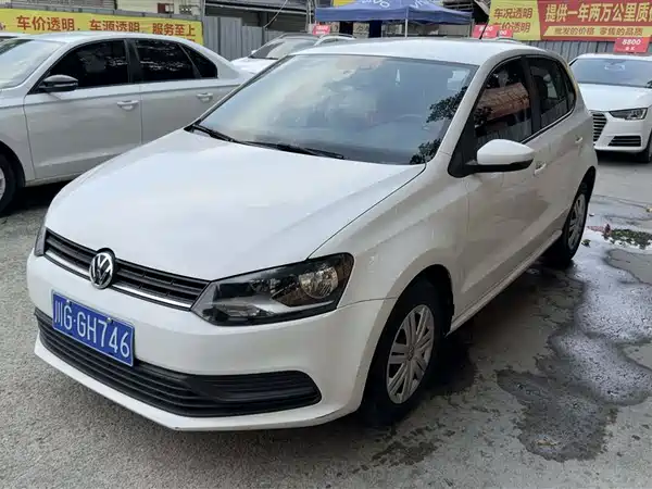 Volkswagen Polo 2015