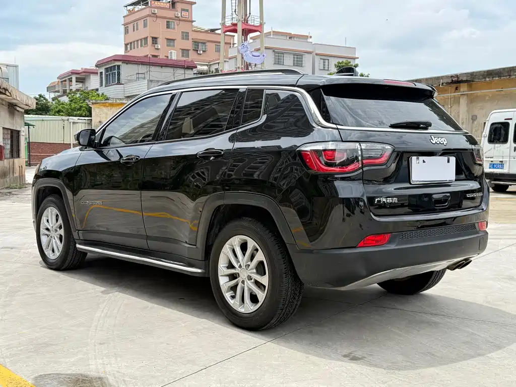 Jeep Compass 2021 — фото 8