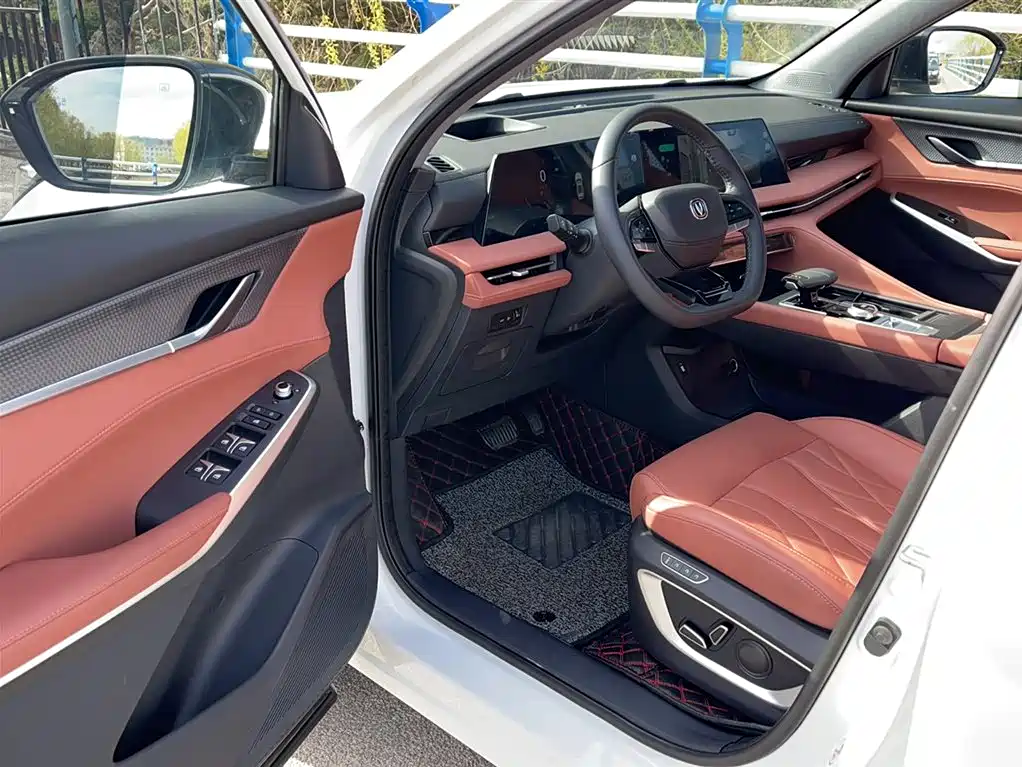 Changan CS75 PLUS 2024 — фото 19