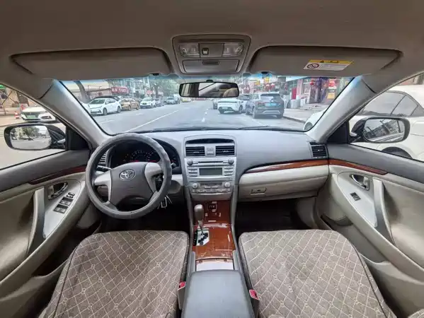 Toyota Camry 2015