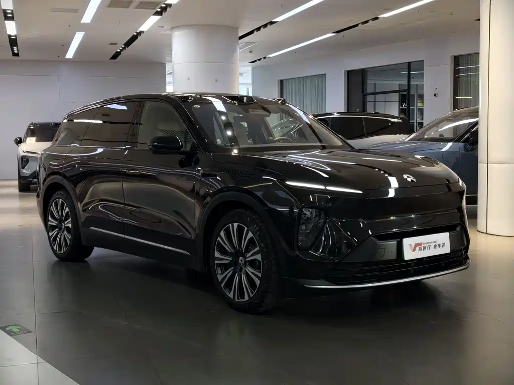 NIO ES8 2024