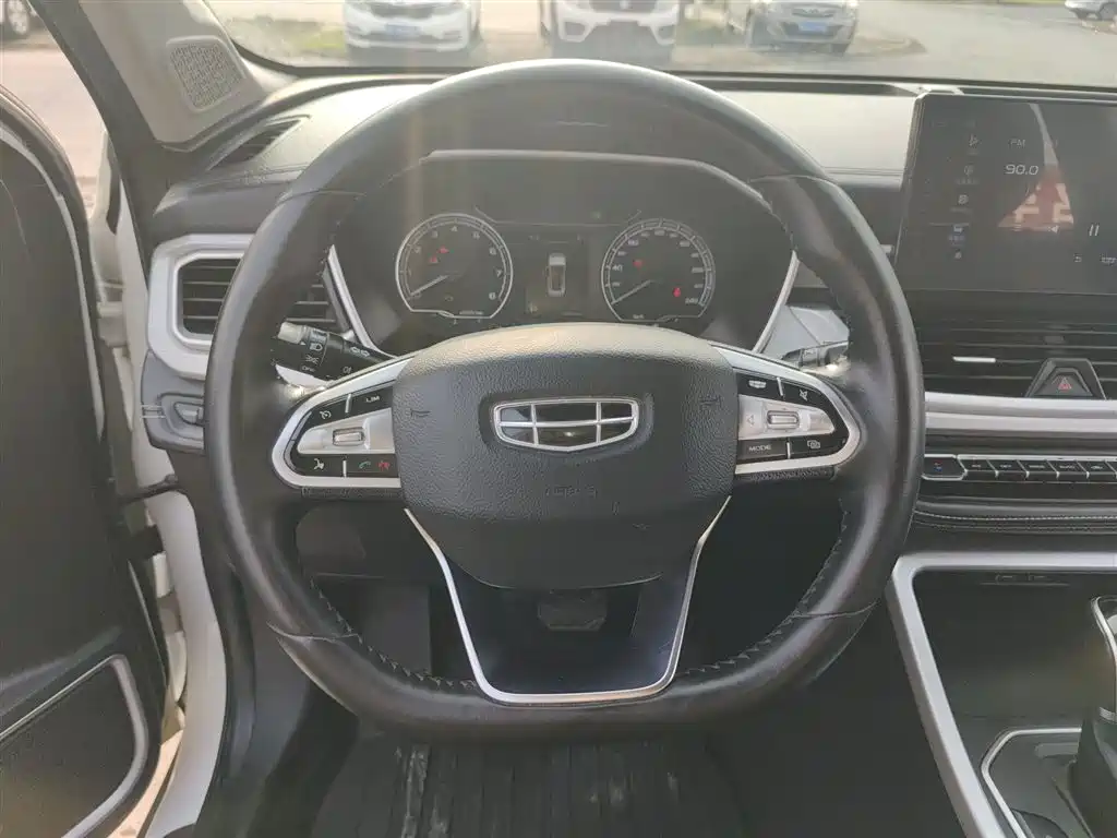 Geely Vision X6 2020 — фото 11
