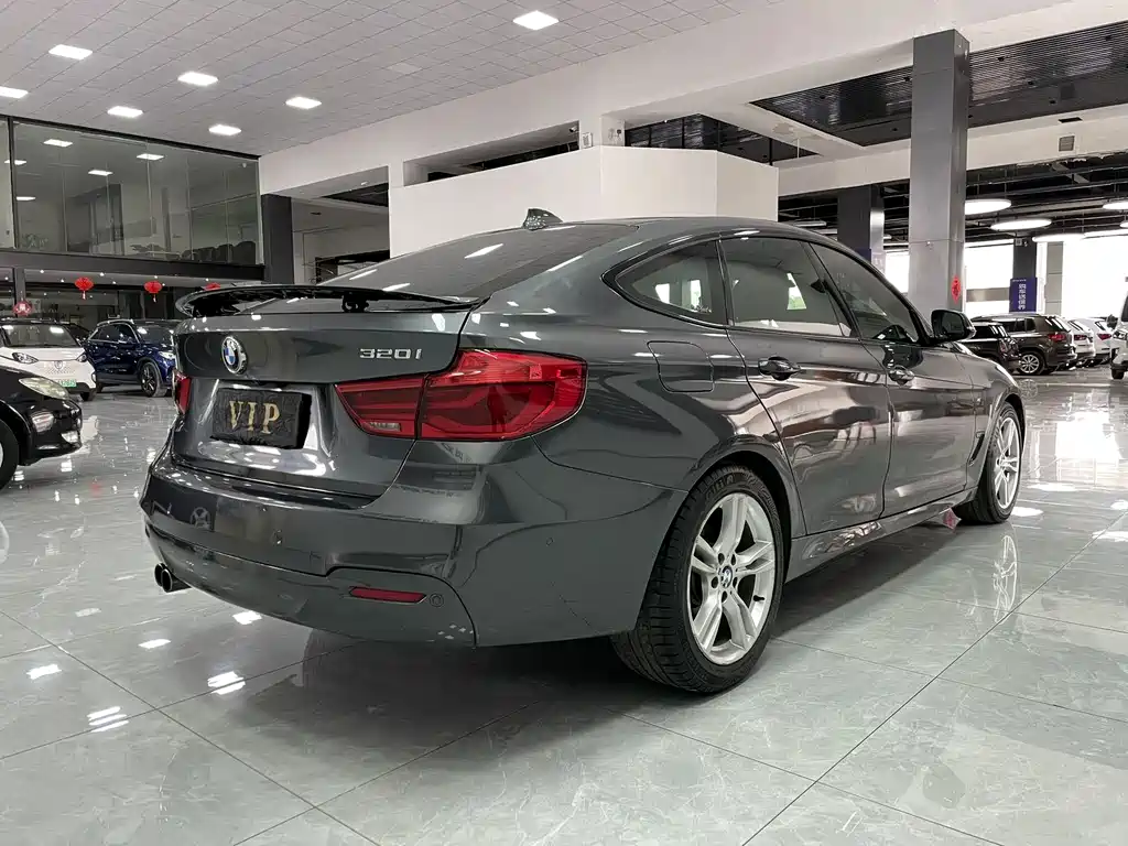 BMW 3 Series GT 2018 — фото 17