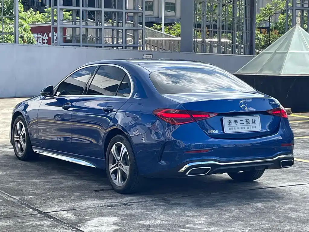 Mercedes-Benz C-Class 2022 — фото 11