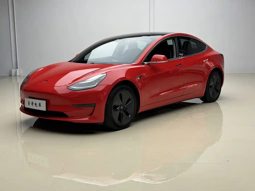 Tesla Model 3 2019 — фото 1