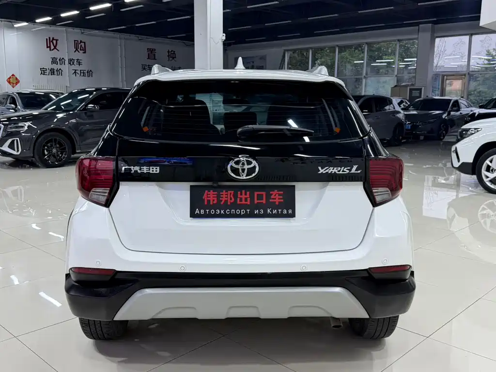 Toyota Yaris L 2023 — фото 5
