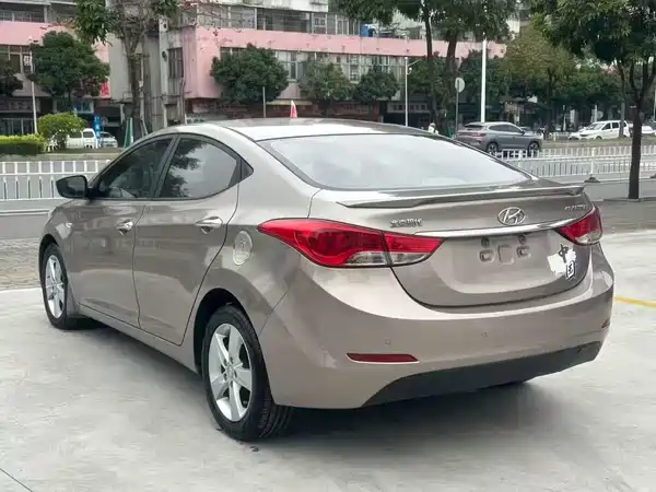 Hyundai Elantra Langdong 2014
