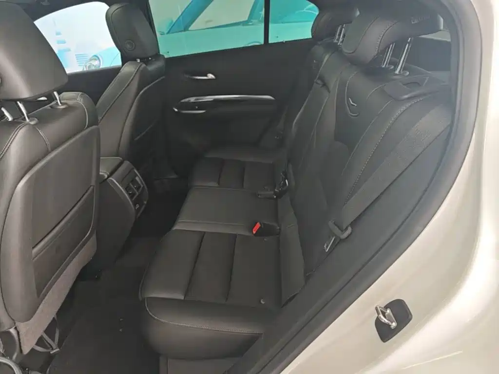 Cadillac XT4 2019 — фото 17