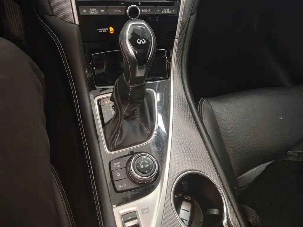 Infiniti Q50L 2019 — фото 14