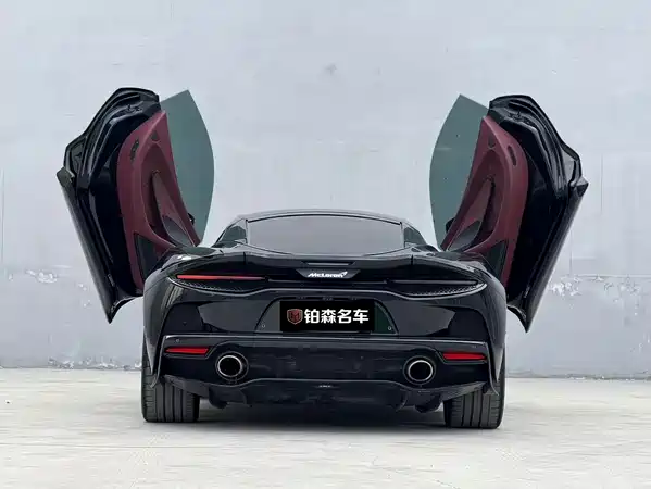 McLaren GT 2022