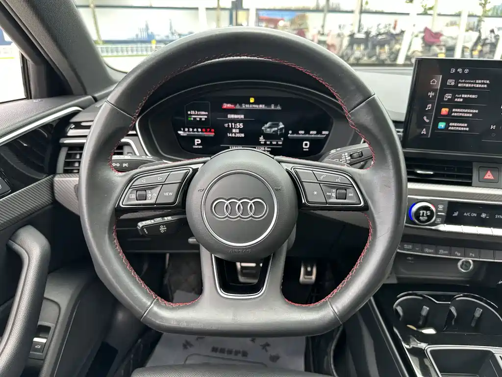 Audi A4L 2022 — фото 15