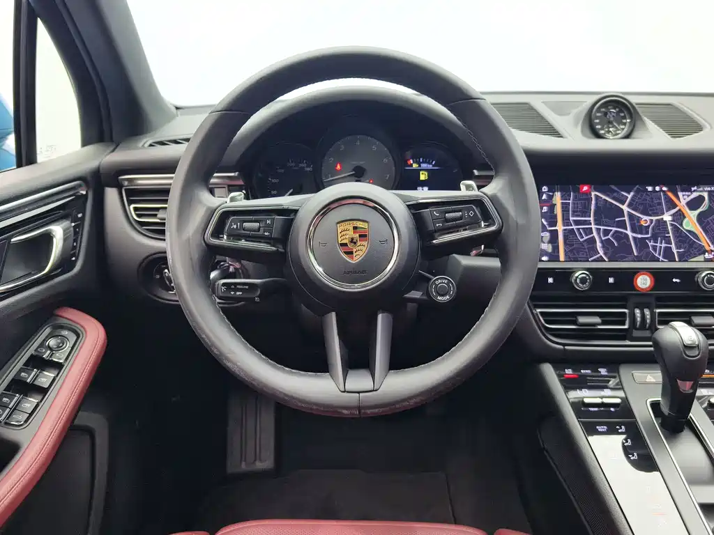 Porsche Macan 2022 — фото 12