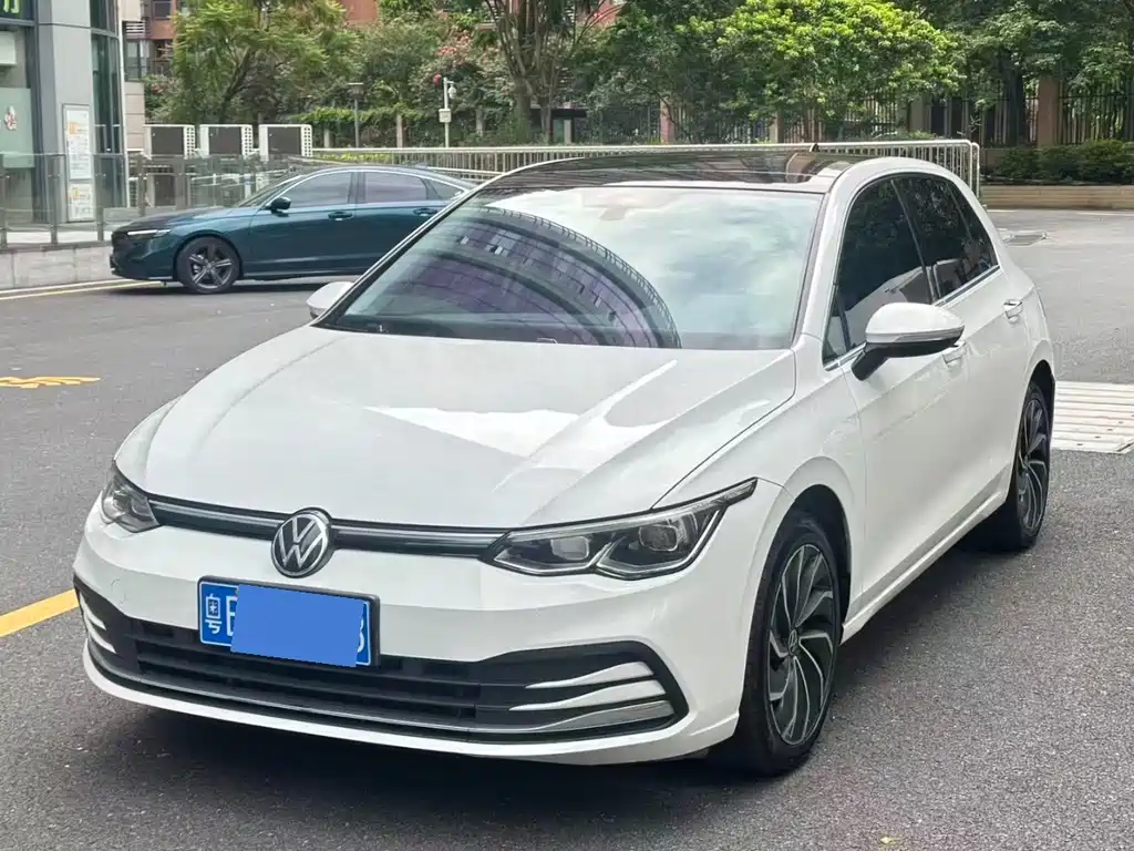 Volkswagen Golf 2021