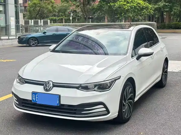 Volkswagen Golf 2021