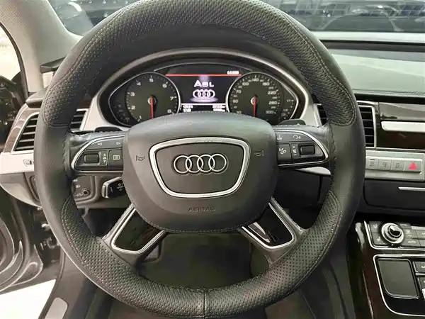 Audi A8 2014