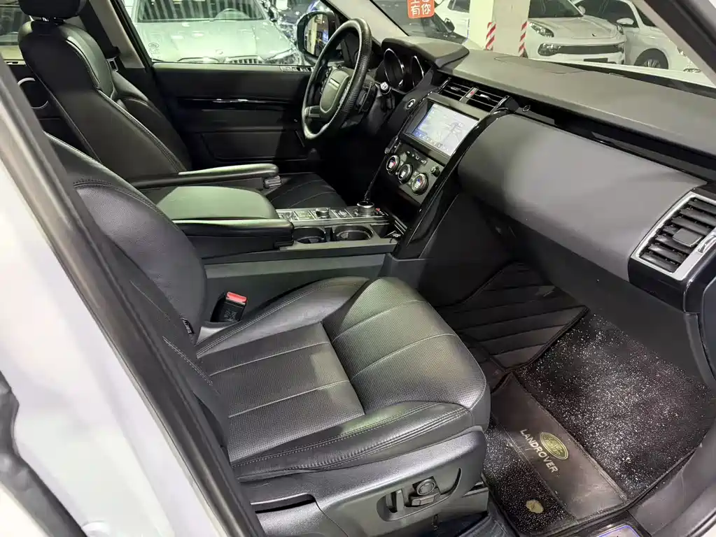 Land Rover Discovery 2019 — фото 10