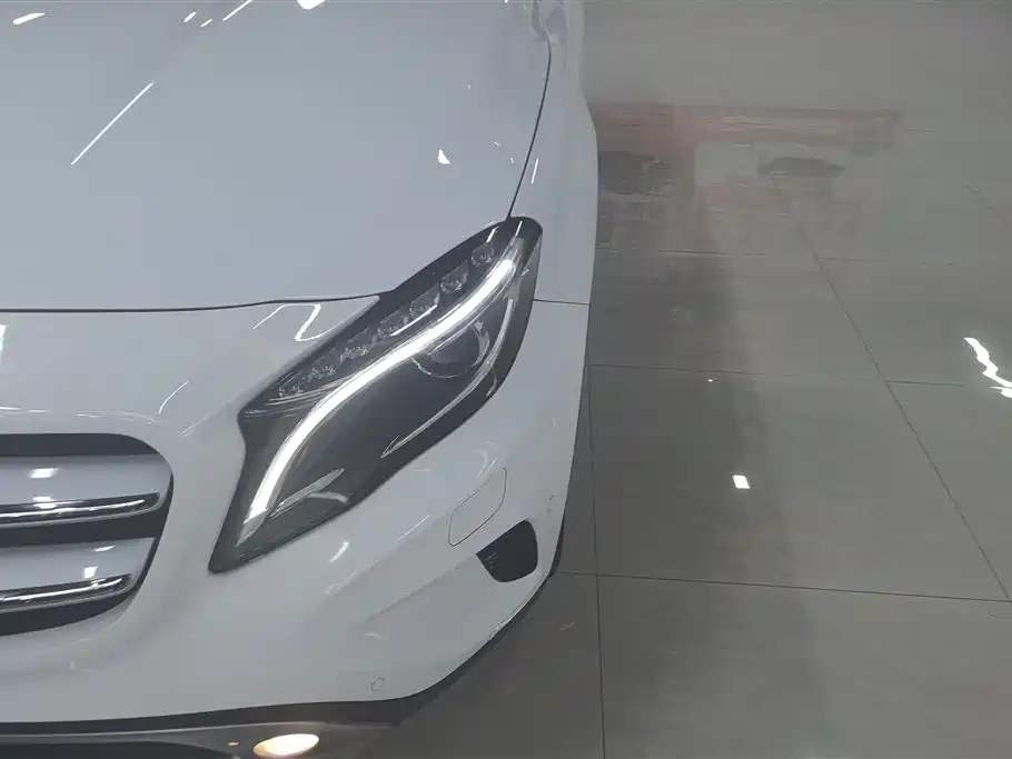 Mercedes-Benz GLA 2017