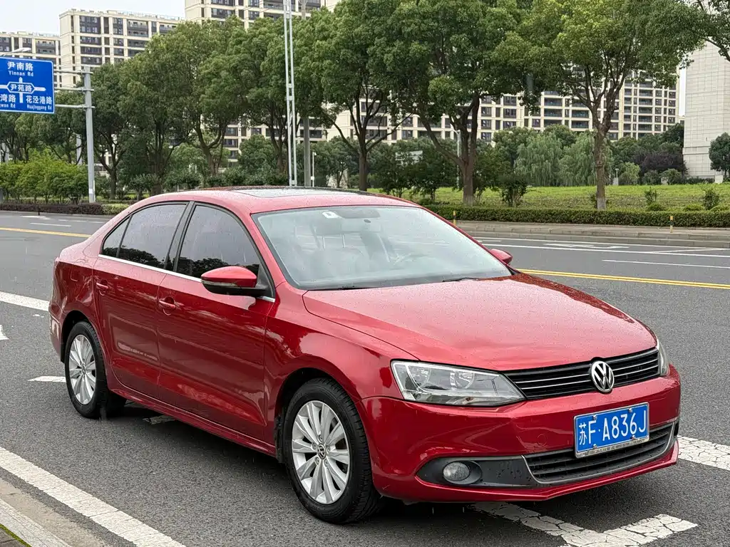 Volkswagen Sagitar 2015