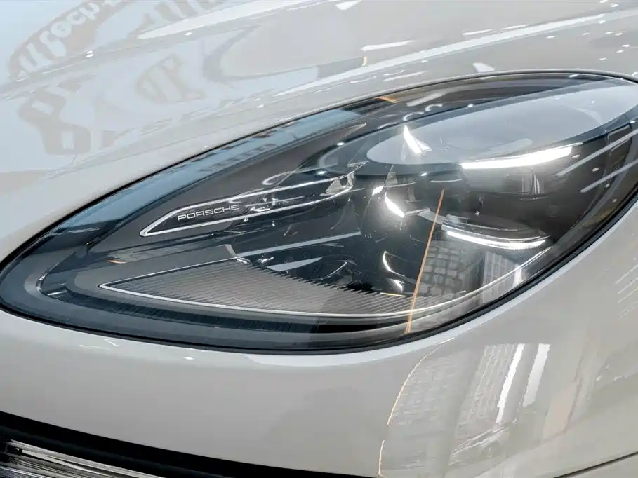 Porsche Macan 2022