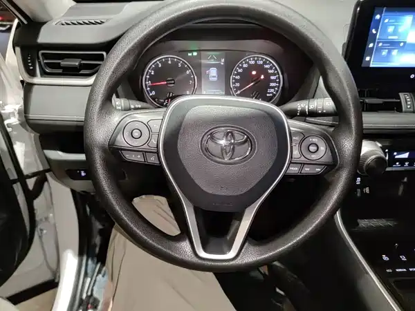 Toyota RAV4 2025