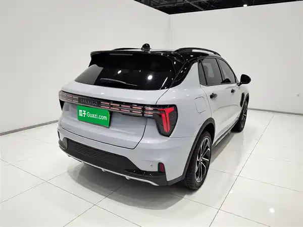 Lynk & Co 01 2023
