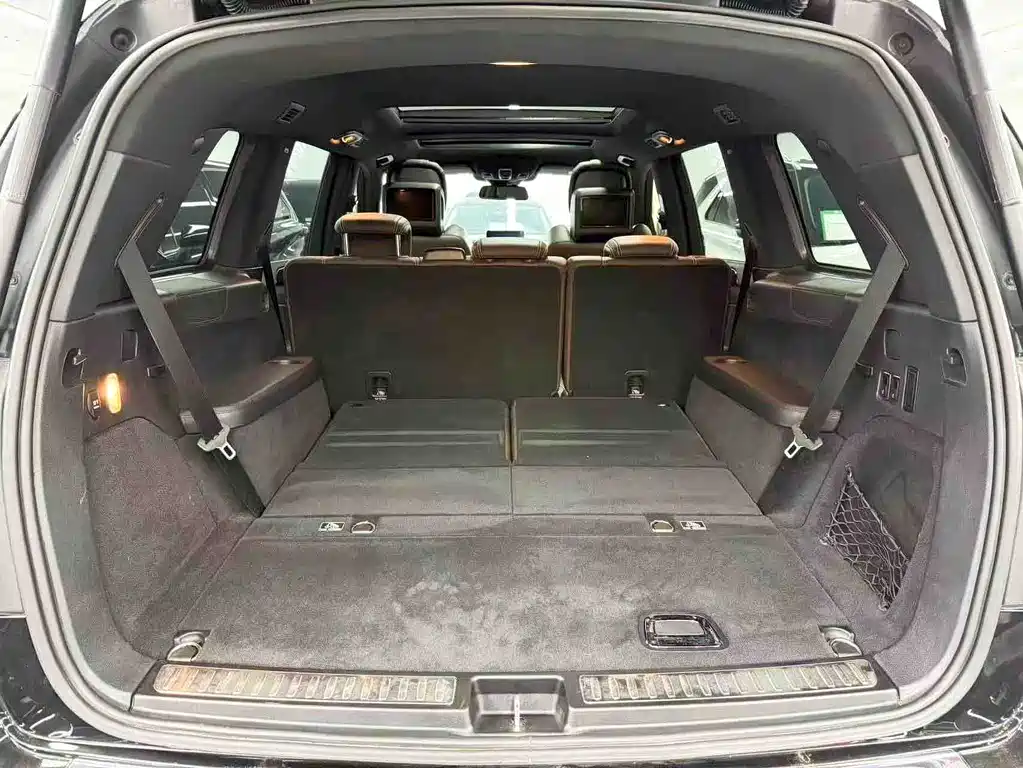 Mercedes-Benz GLS AMG 2017 — фото 19