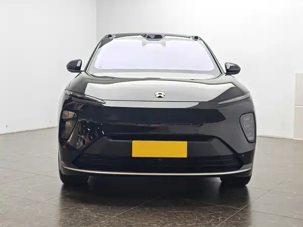 NIO ES8 2024