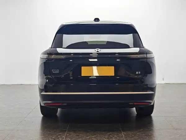 NIO ES8 2024