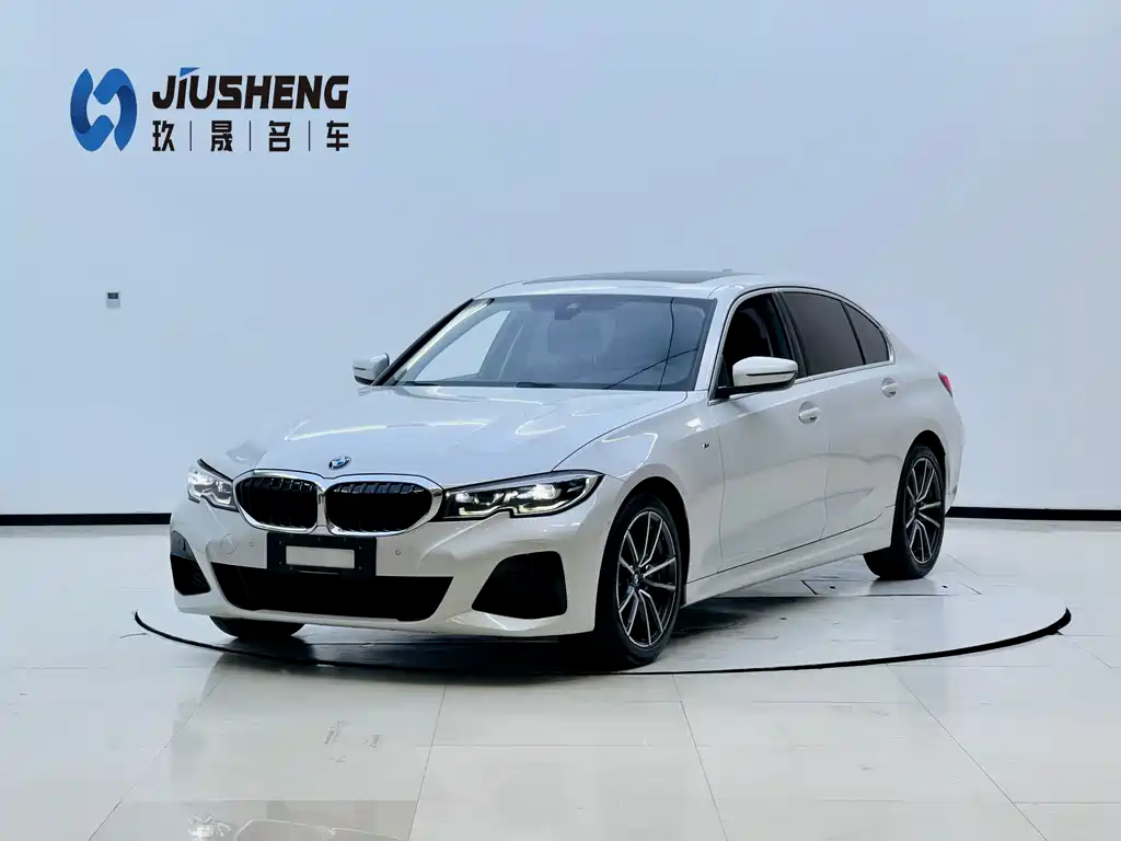 BMW 3 Series 2019 — фото 1