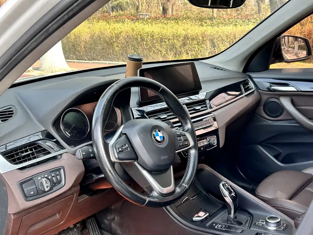 BMW X1 2019 — фото 9