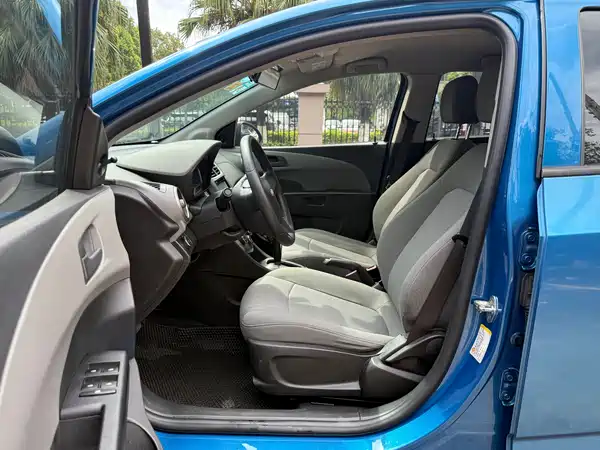 Chevrolet Aveo 2015