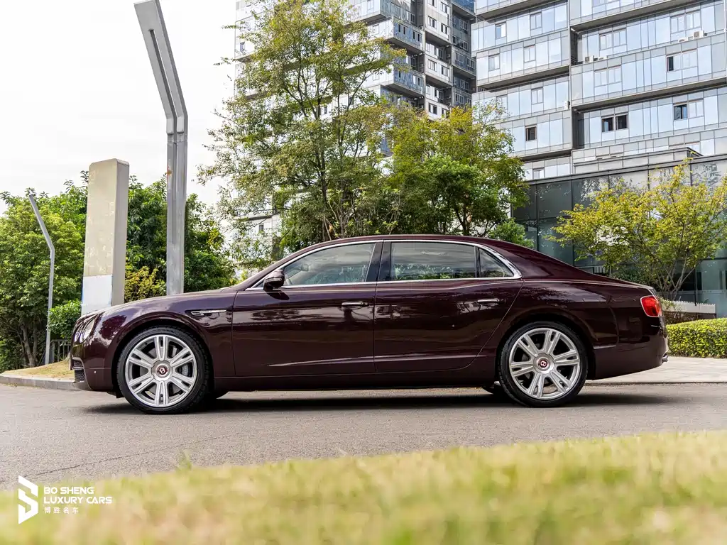 Bentley Flying Spur 2016 — фото 38