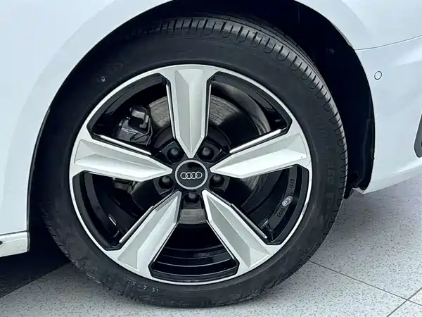 Audi A4L 2022