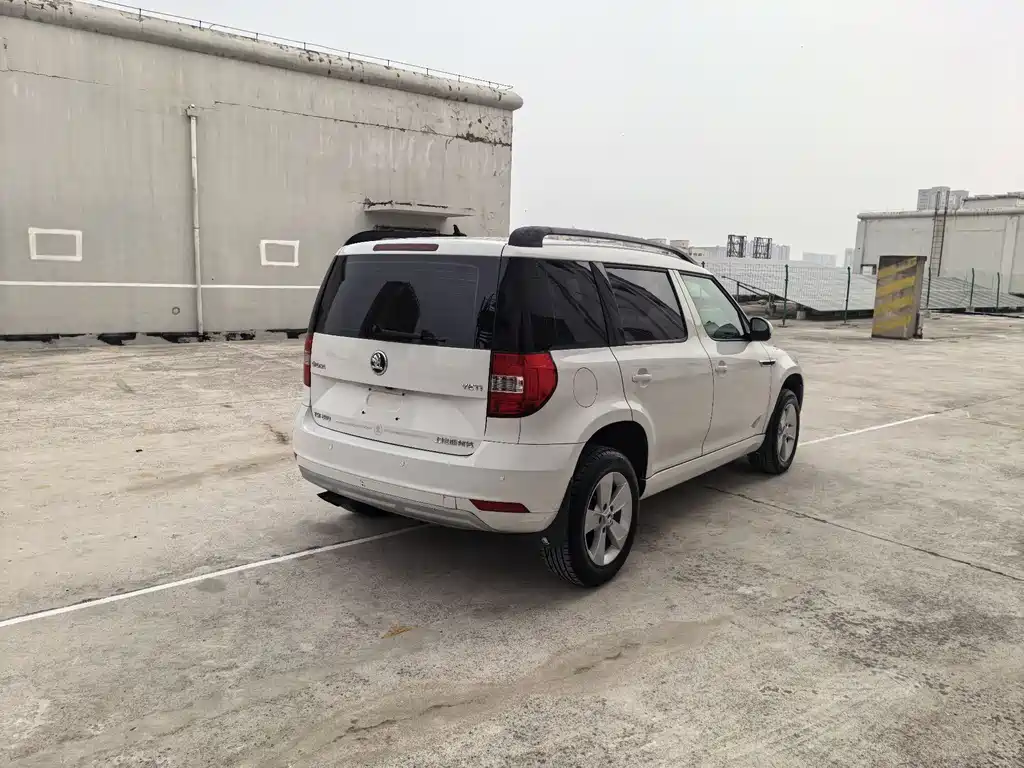 Skoda Yeti 2018 — фото 14